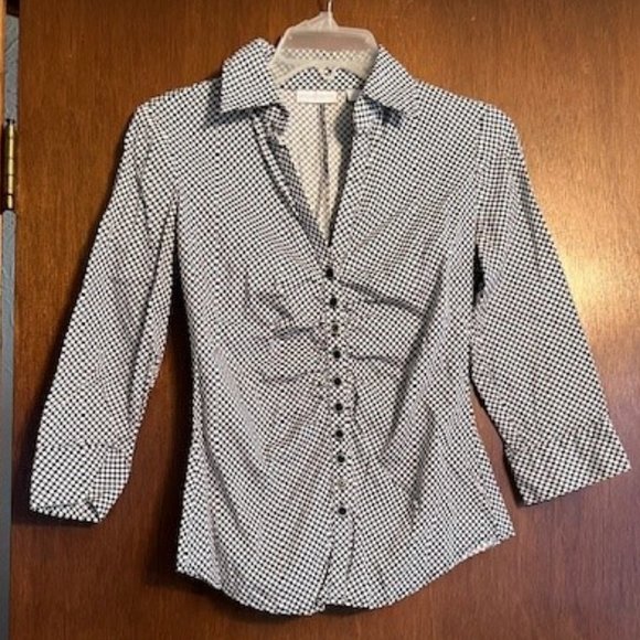 Women's Black and White NY & Co. polka dot blouse, size xs - Picture 1 of 2